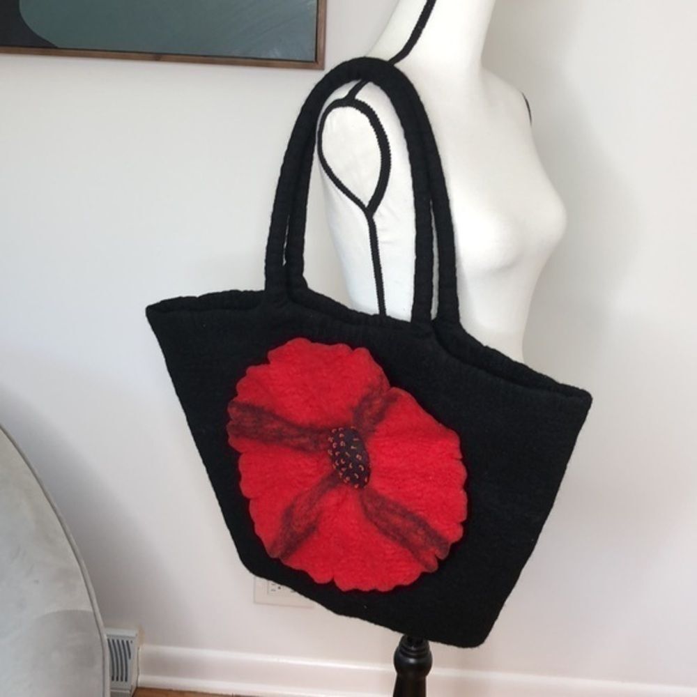 Fun Large Felt Purse, Red and Black Poppy